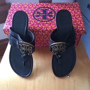 TORY BURCH Amanda Flat Thong